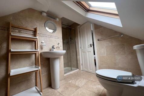 Second Floor En-Suite
