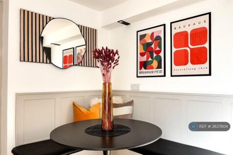 Snug Communal Living