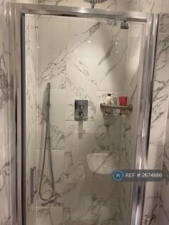 En-Suite To Master Bedroom