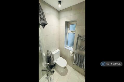 Shared Ground Floor Shower Room