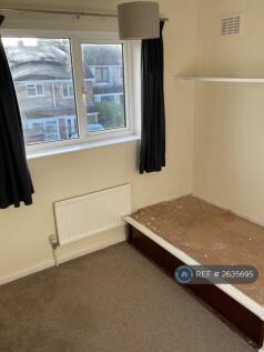 Upstairs Single Bedroom