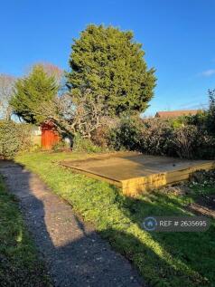 Decking In Rear Garden