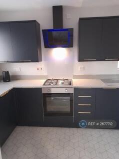 New Modern Fitted Kitchen