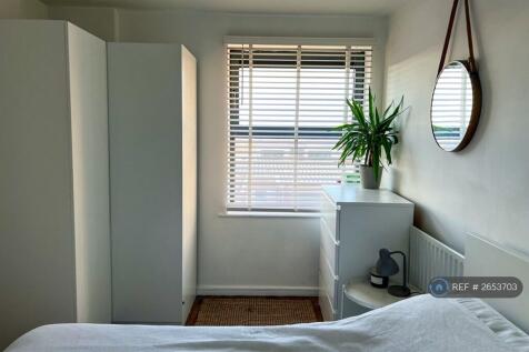 Main Bedroom - With Ensuite