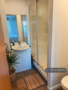 Main Bedroom Ensuite