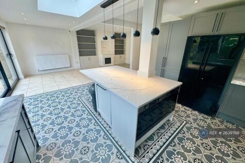 Open Plan Kitchen/Dining/Family Room