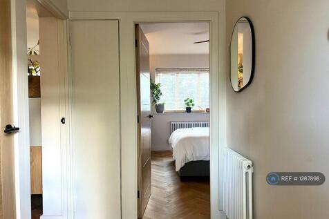 Entrance Hallway With Storage