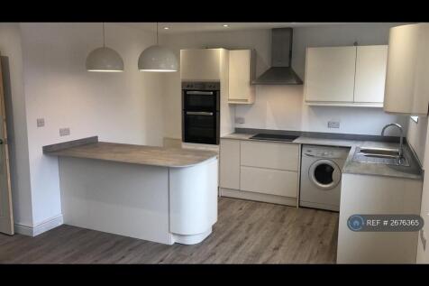 Kitchen/Lounge Pic 3