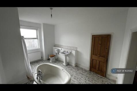 Bedroom 1 Open To En Suite Bathroom 