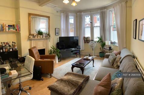 Furniture Shown Belong To Tenant 