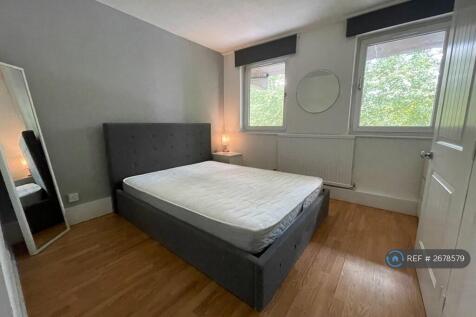 Main Bedroom (Double)