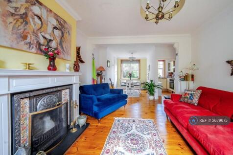 Bright Open Plan Living And Dining Room 