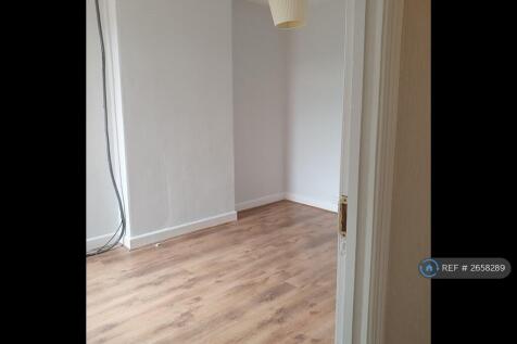 1st Floor Bedroom To Rear