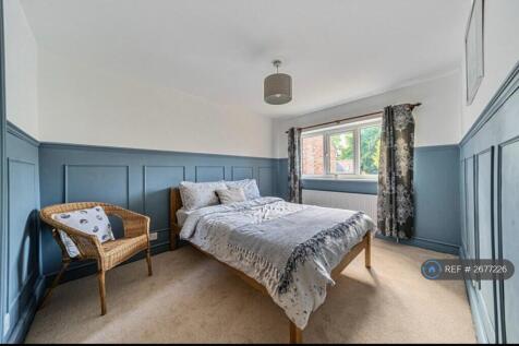 Bedroom With Ensuite