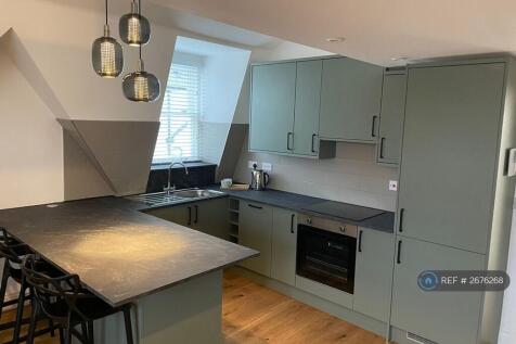 Kitchen And Breakfast Bar