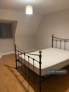 Spacious &amp; Newly Painted