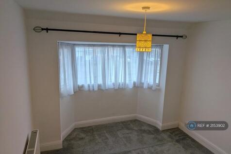 Front Double Bedroom