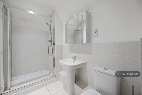 Master Bedroom Ensuite