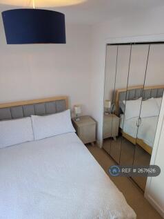 Double Bedroom - Fitted Wardrobe