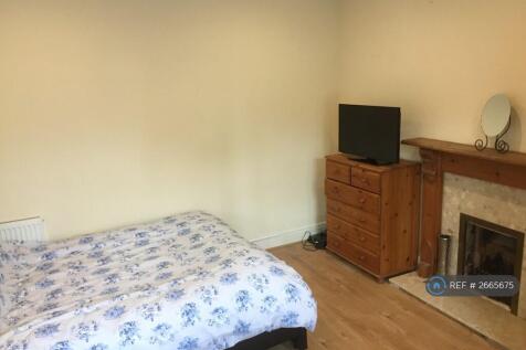 Bedroom 2 Downstairs Front 