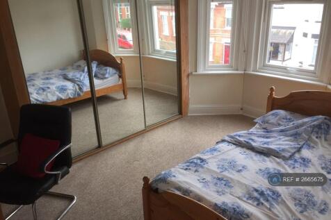 Bedroom 3 Upstairs Front