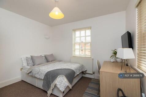 Desk &amp; Storage In Each Room