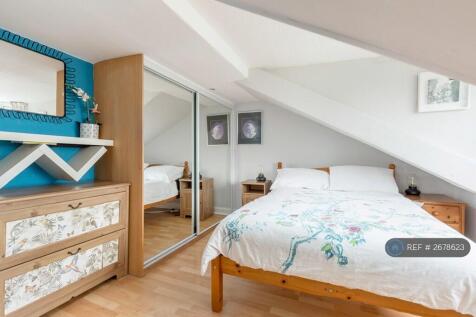 2nd Bedroom Upstairs