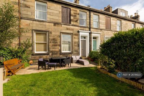 Front Garden With Shed