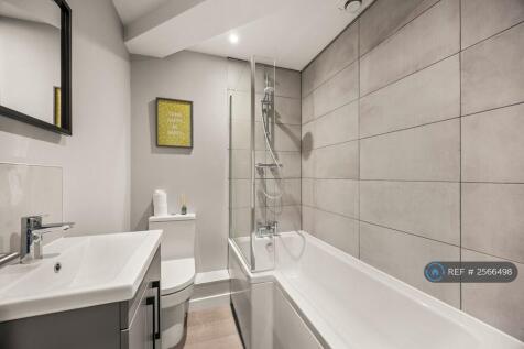 Bathroom With Bath, Toilet And Sink