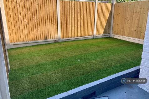 Garden With Astro Turf