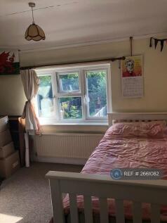 Upstairs Bedroom - Rear