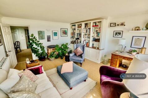 Living Room  (Occupied)