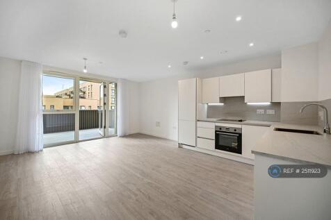 Kitchen &#43; Reception Room