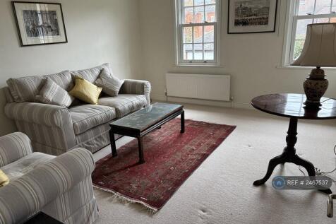 Bedroom 2/Family Room