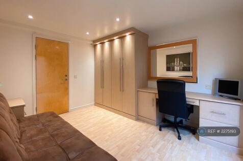 3rd Bedroom / Office