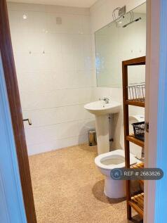 Master Bedroom En-Suite