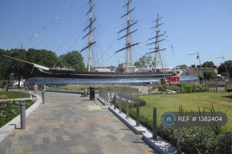 Steps Away From The Historic Cutty Sark Ship