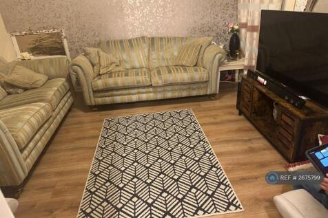 Living Room - Existing Tenant