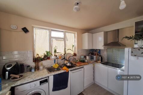 Kitchen - Existing Tenant