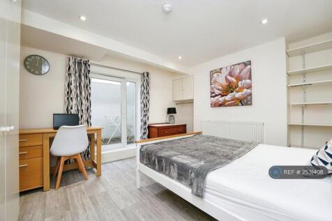 Bedroom 1 (Basement)