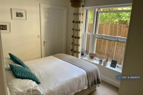 Master With En Suite