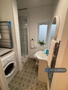 Shower Room With Washing Machine