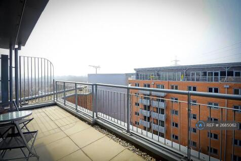 Full Length Roof Terrace