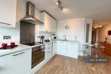 Kitchen / Dining Area