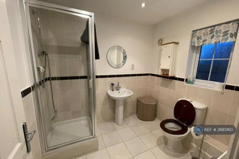 Bedroom 2 -  En Suite