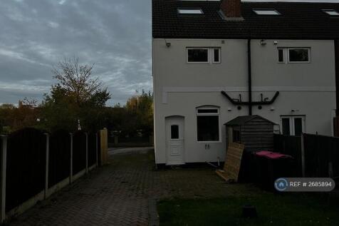 Rear Of Property &amp; Driveway