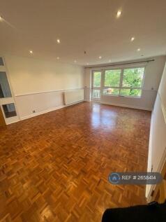 Living Room Golf Course View &#43; Balcony