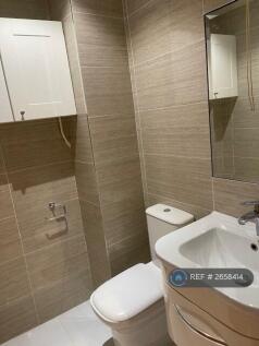 Wc &#43; Wash  Basin Fully Tiled