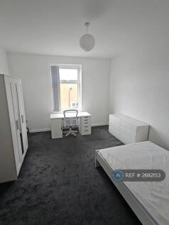 Large Double Bedroom