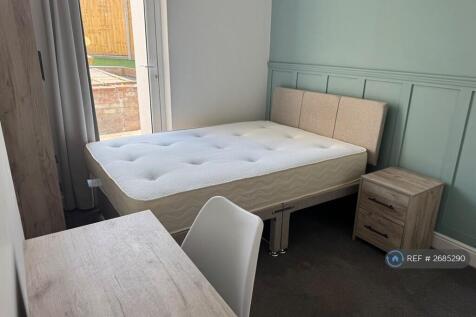 Bedroom 2 (Downstairs With Door To Garden)